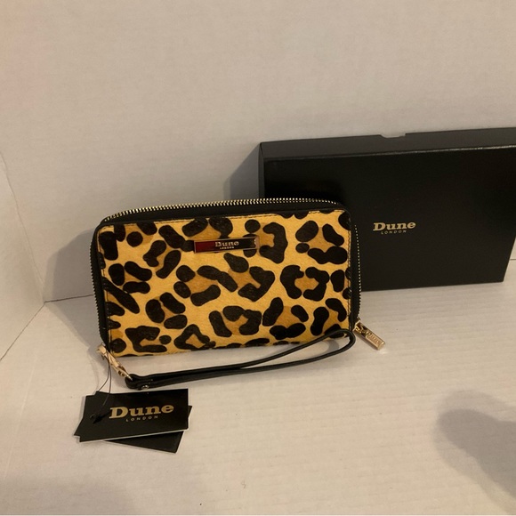 Dune wallet/wristlet in  genuine calf hair leather - Picture 2 of 10